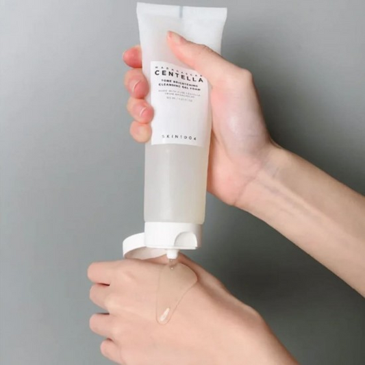 SKIN 1004 Madagascar Centella - Tone Brightening Cleansing Gel Foam 125ml
